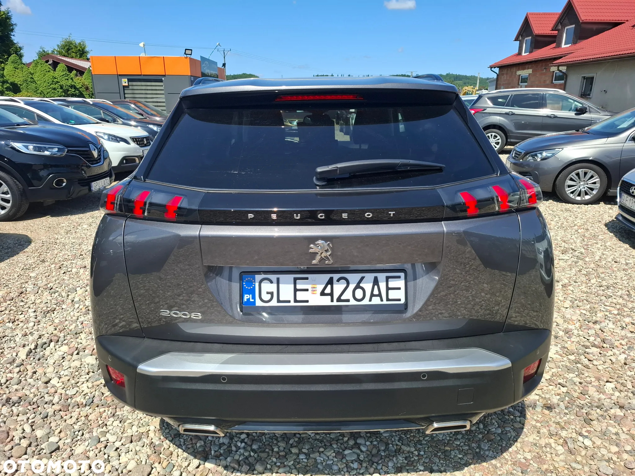 Peugeot 2008 - 10