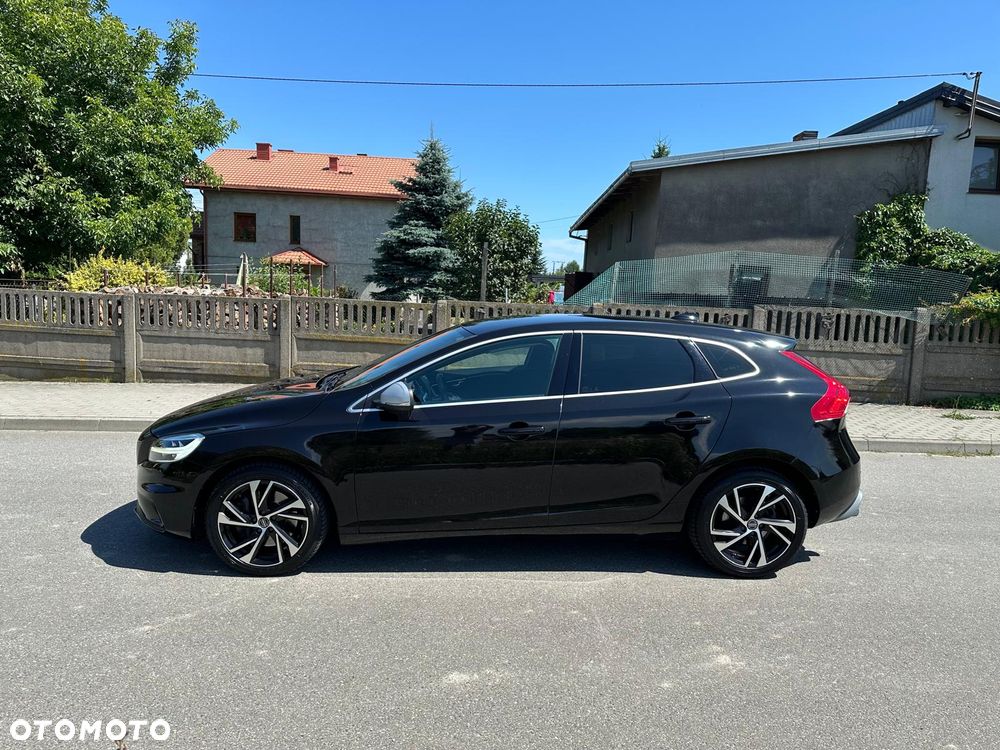 Volvo V40 D3 Geartronic RDesign - 8