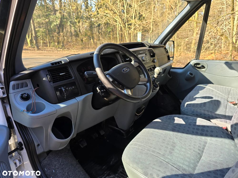 Ford Transit - 11