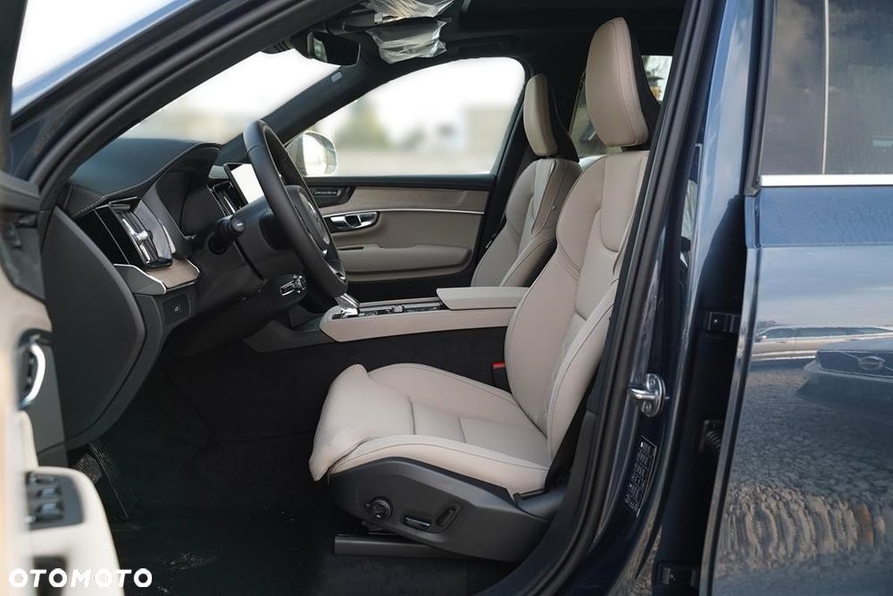Volvo XC 90 T5 AWD R-Design - 10