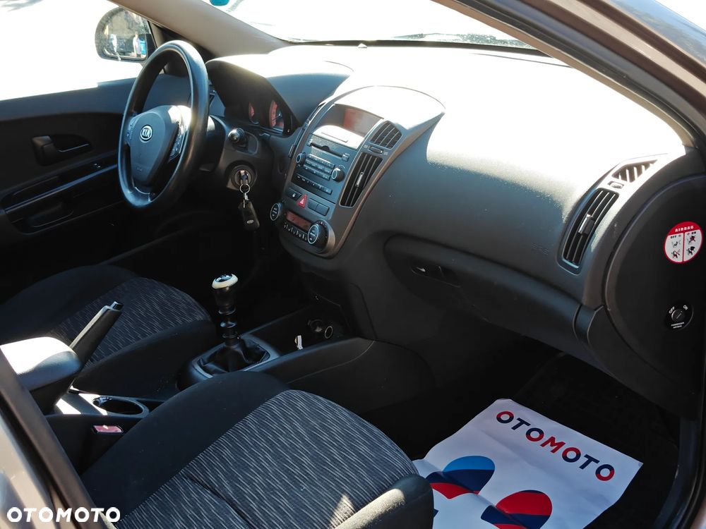 Kia ProCeed 1.6 crdi XL - 18