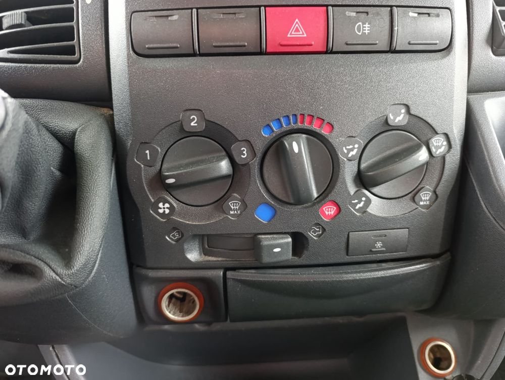 Fiat Ducato Dethleffs Alkowa Klimatyzacja Piętrowe łóżka Garaż - 12