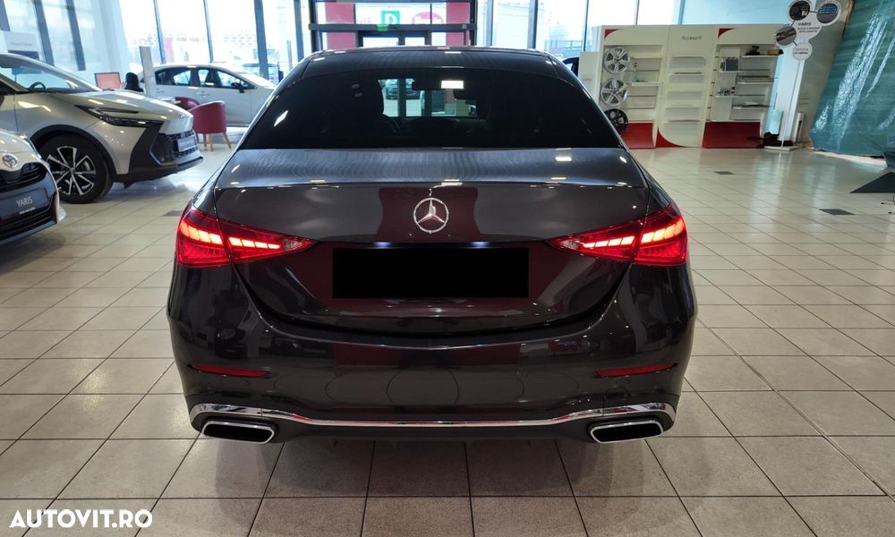 Mercedes-Benz C 300 9G-TRONIC AMG Line - 4
