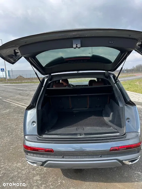 Audi Q7 - 7