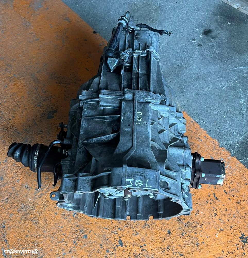 Caixa de Velocidades AUDI A6 2.0 TDI Ref: JQL - 3