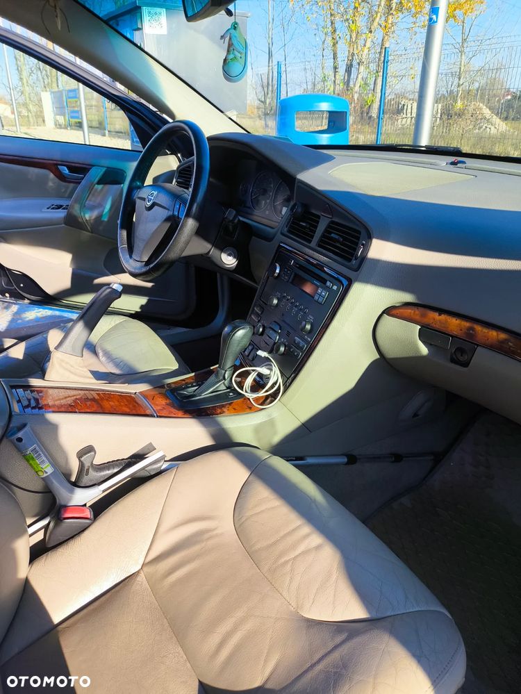 Volvo S60 2.5T Momentum - 7