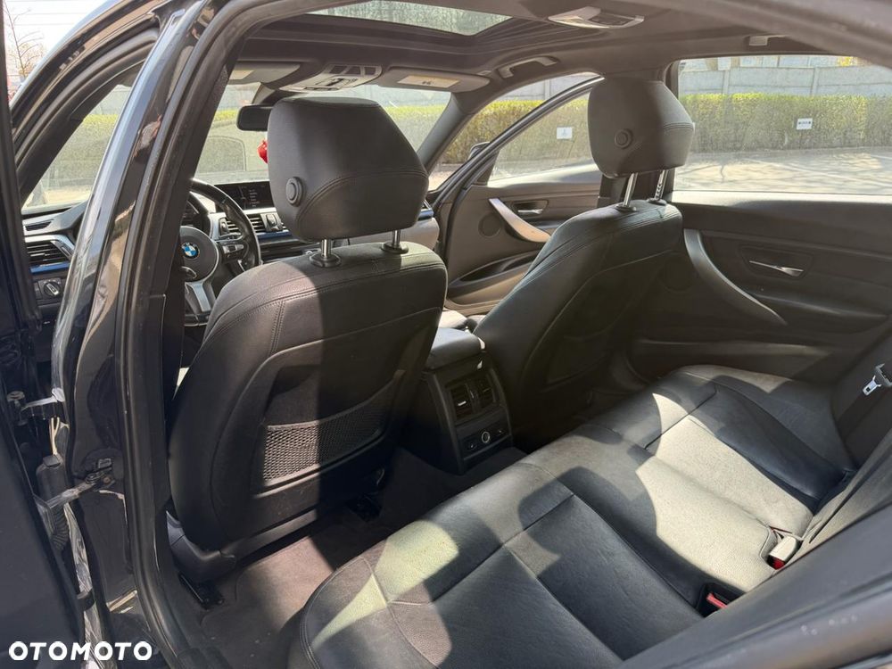 BMW Seria 3 328i xDrive - 17