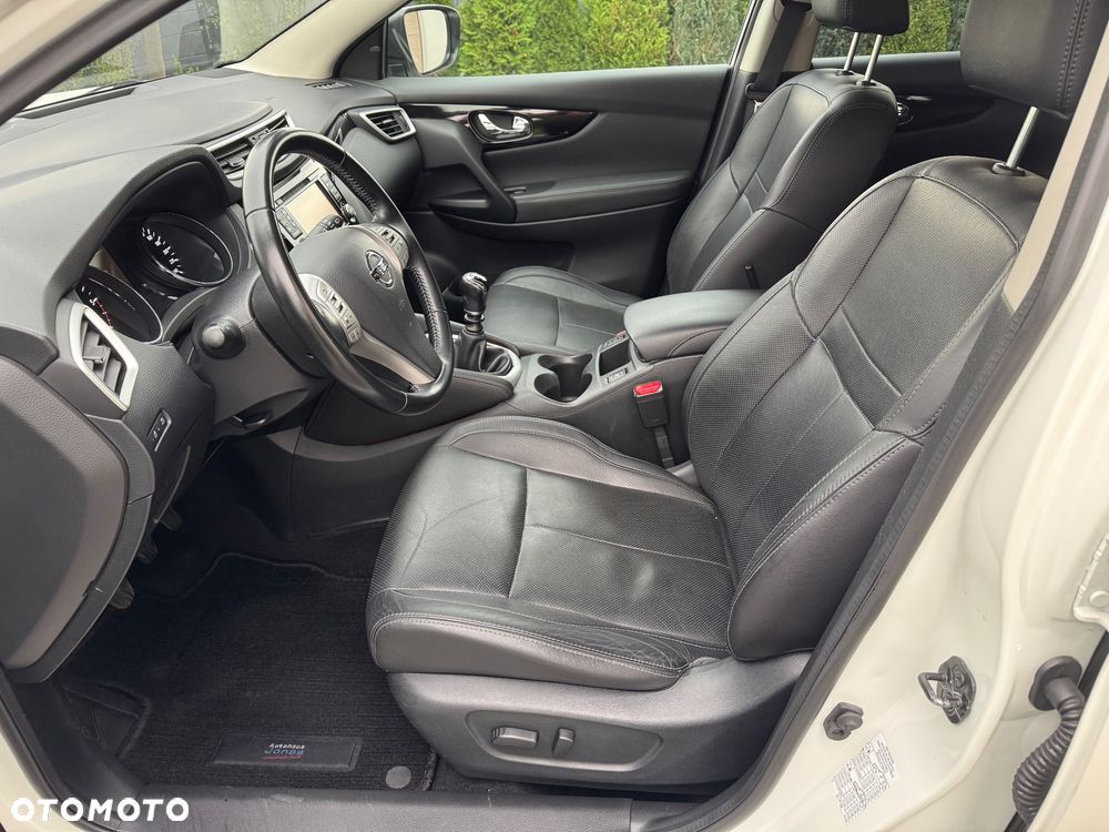 Nissan Qashqai 1.6 dCi TEKNA+ - 12