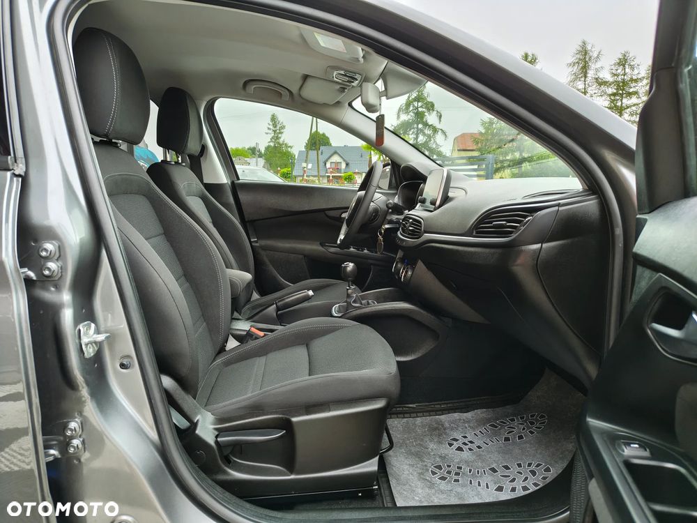 Fiat Tipo 1.4 T-Jet Business Line - 23