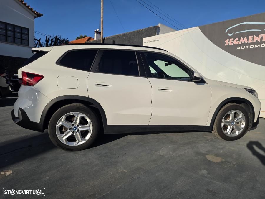 BMW iX1 xDrive30 - 11