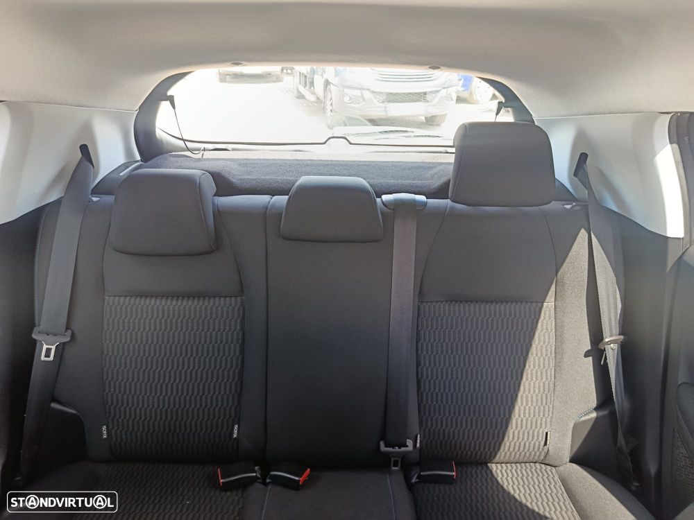 Peugeot 208 1.5 BlueHDi Signature - 10