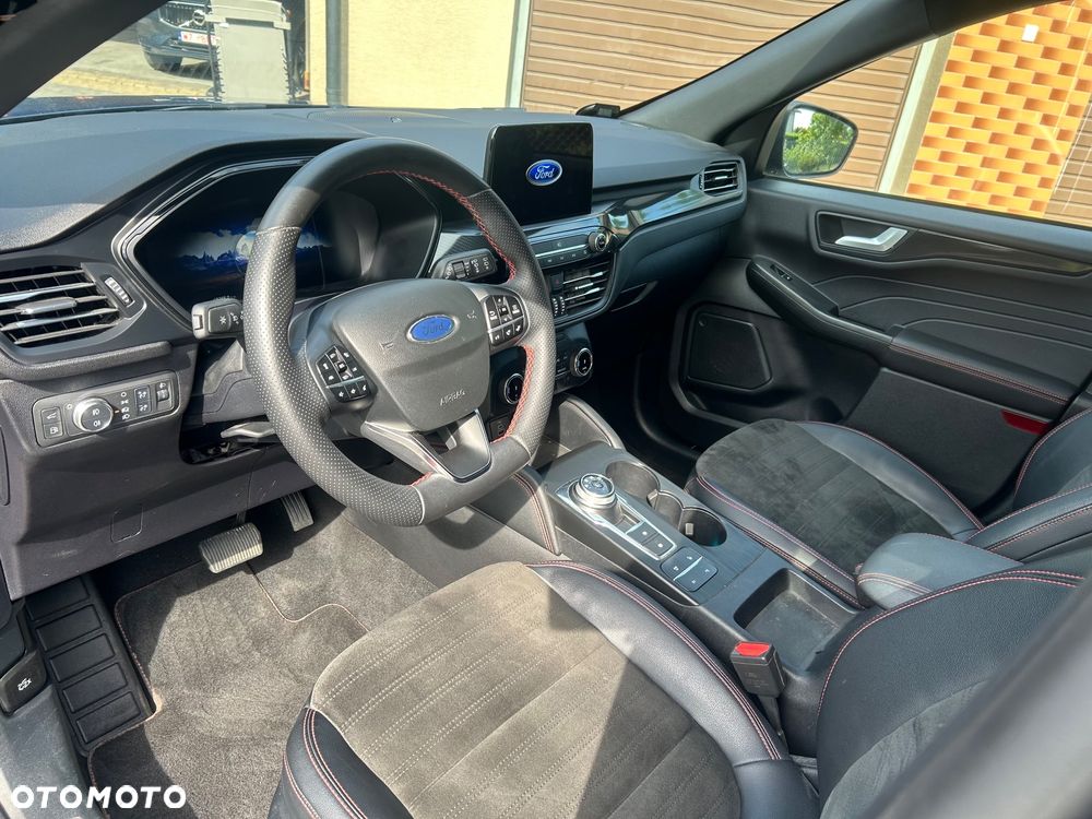 Ford Kuga 2.5 Duratec PHEV ST-LINE X - 34