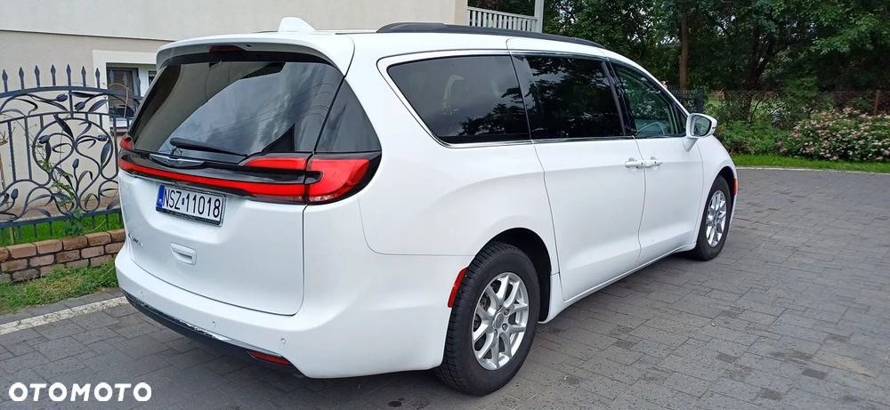 Chrysler Pacifica - 6