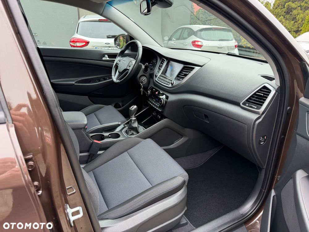 Hyundai Tucson 1.6 GDi 2WD Select - 24