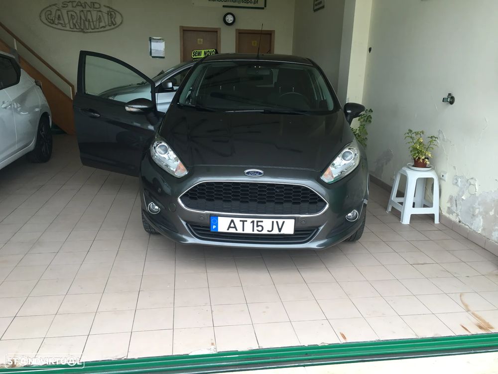 Ford Fiesta 1.0 Celebration - 1