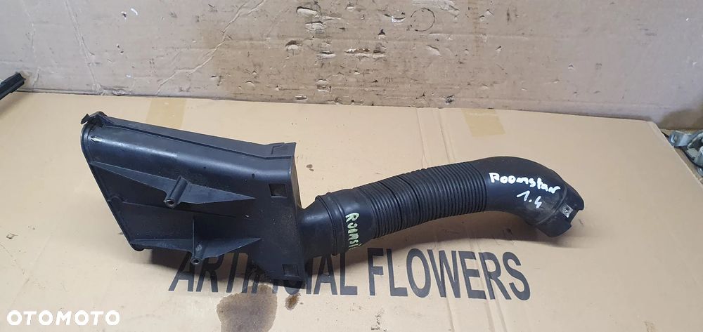 Wlot kanał dolot powietrza Skoda Roomster 1.4 TDI 6Q0129618G 5J0805971 - 1