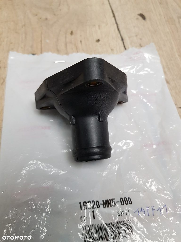 Obudowa termostatu Honda GL1500 Gold Wing / Valkyrie 19320-MN5-000 - 2