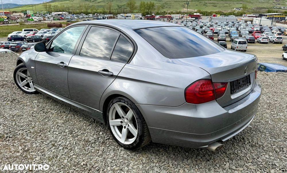 BMW Seria 3 320d DPF Aut. - 15