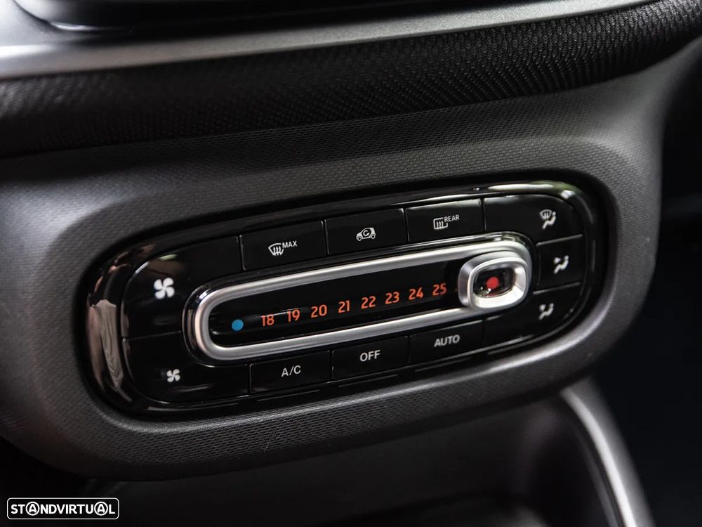 Smart ForFour EQ pulse - 17