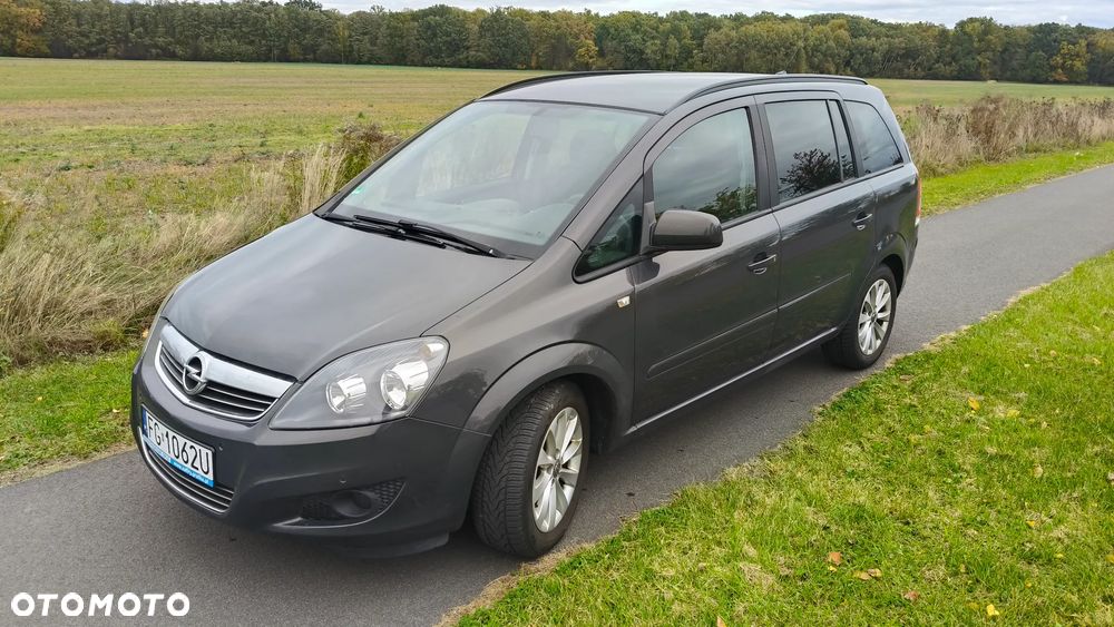Opel Zafira 2014 photo 3
