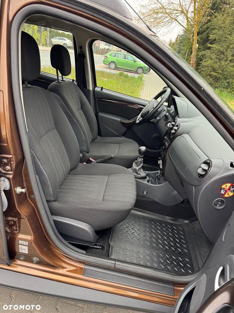 Dacia Duster 1.6 Laureate 4x4 - 8