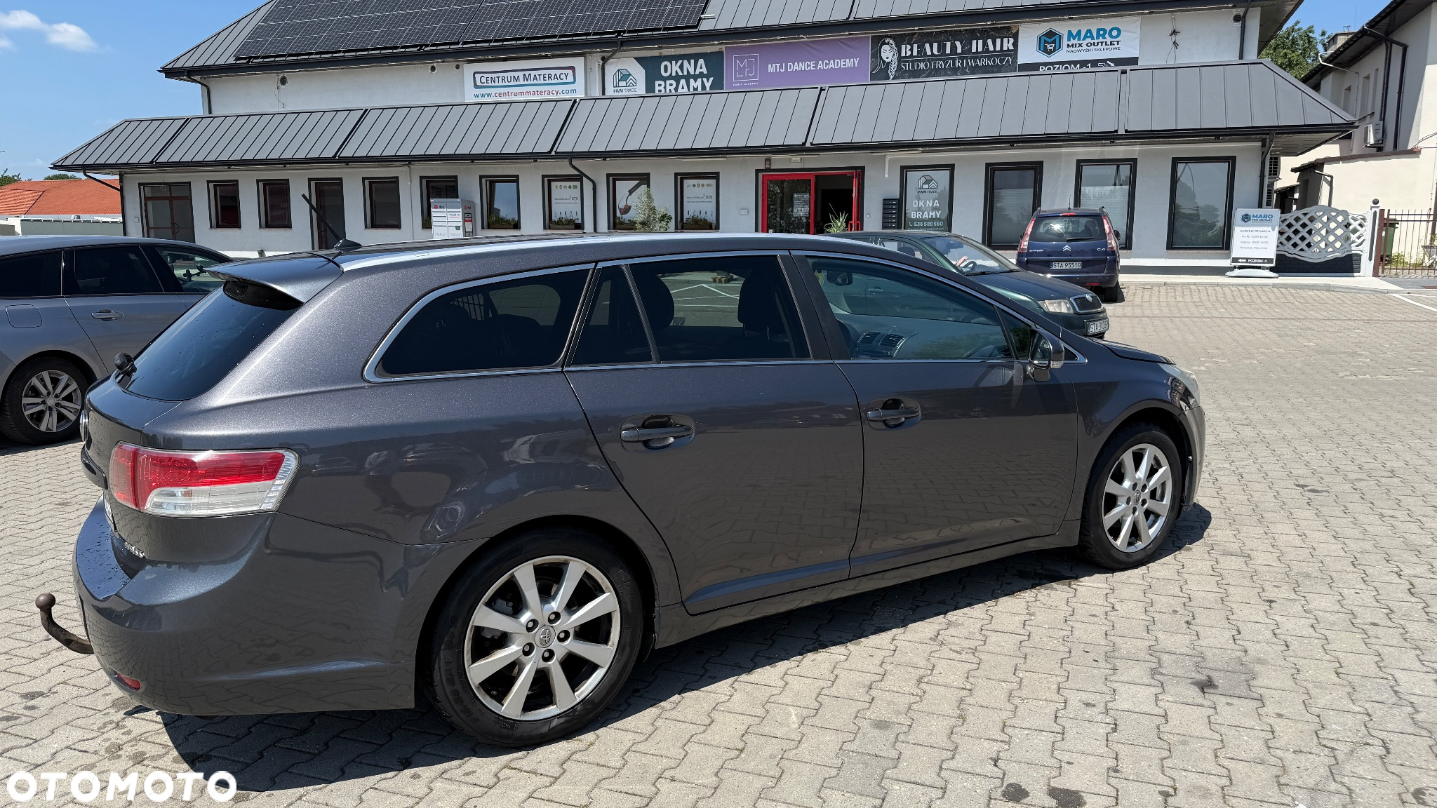 Toyota Avensis 2.0 D-4D 2010 - 8
