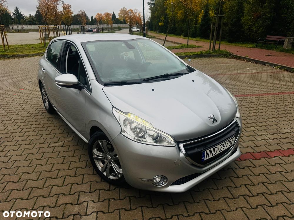 Peugeot 208 1.6 VTi Allure - 27