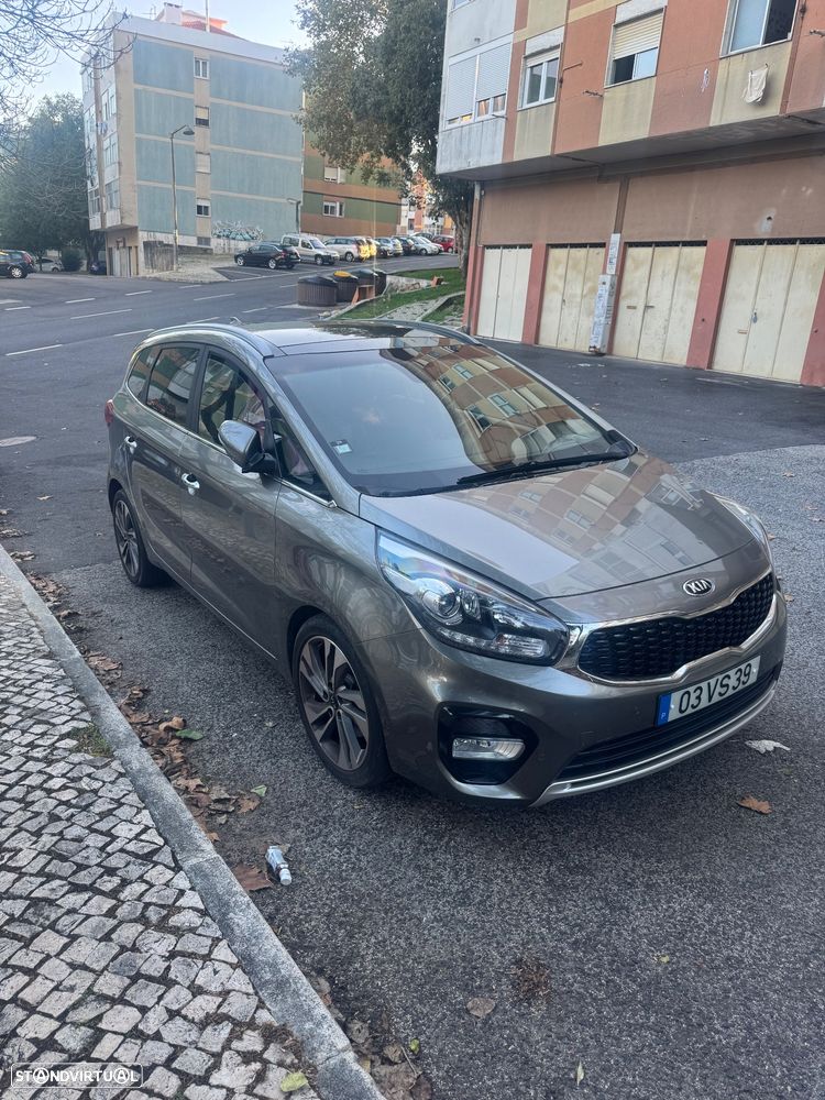 Kia Carens 1.7 CRDi ISG TX - 1