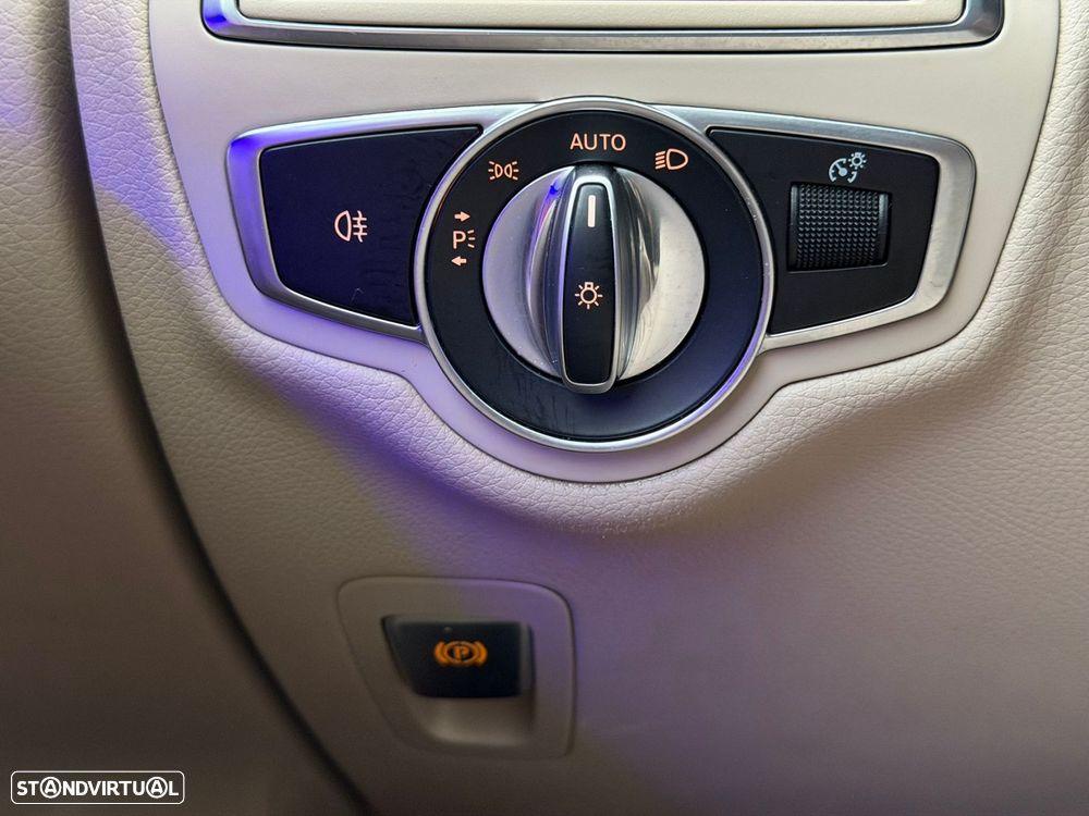 Mercedes-Benz GLC 300 e Coupé 4Matic - 32