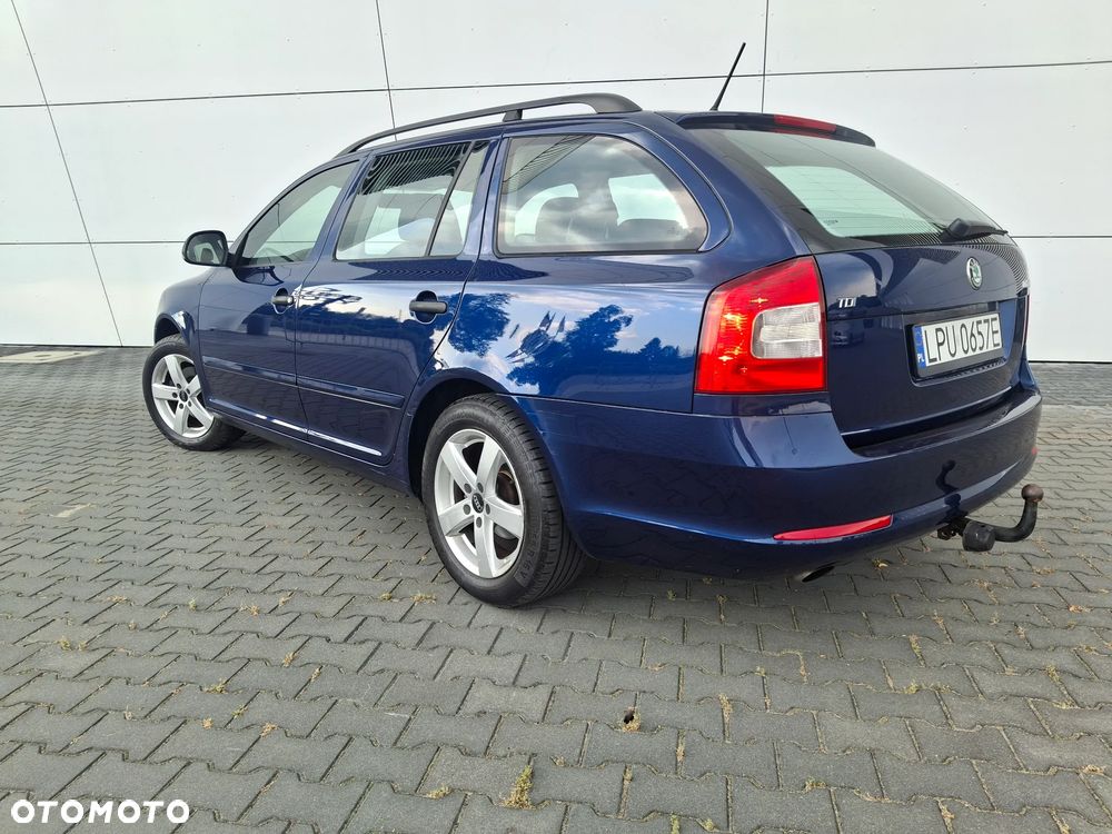 Skoda Octavia 1.6 TDI DPF Ambiente - 18