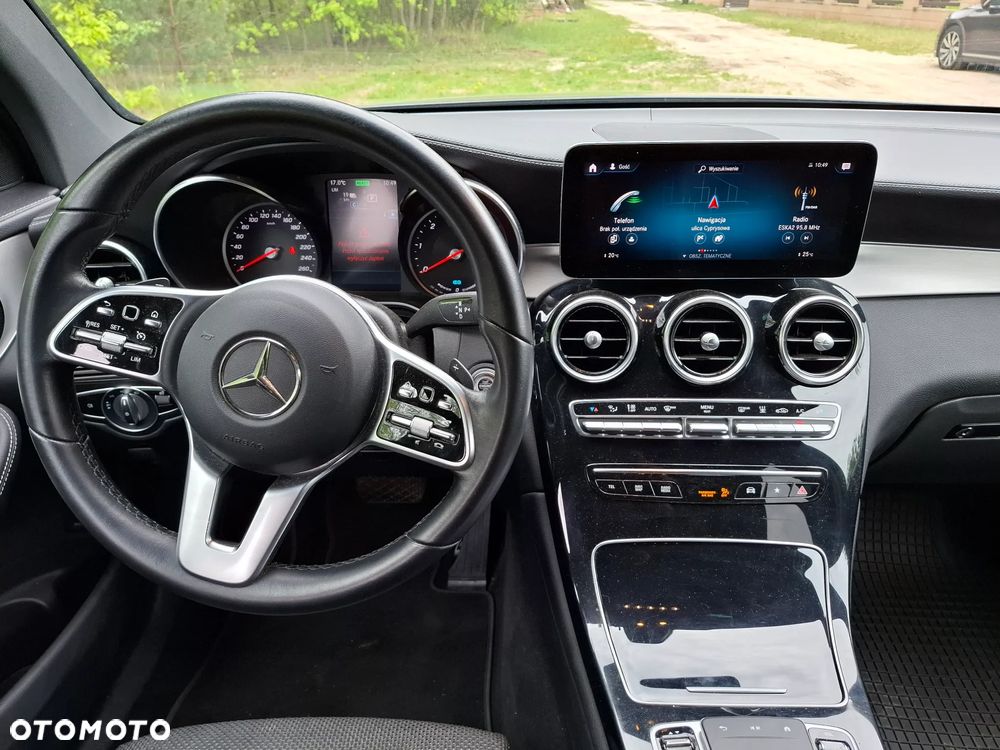 Mercedes-Benz GLC 300 de 4Matic 9G-TRONIC - 11