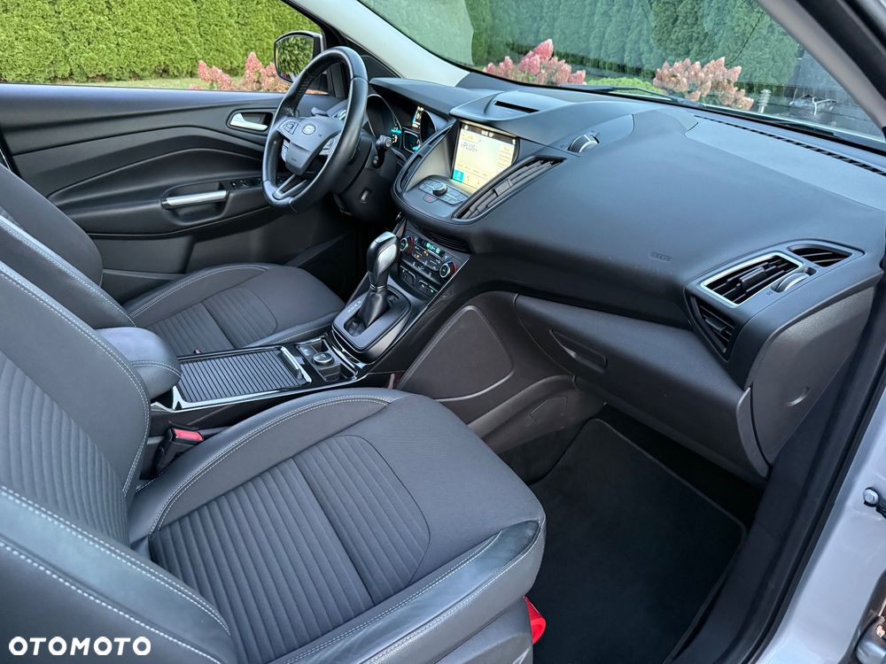 Ford Kuga 2.0 TDCi 4WD Titanium - 32