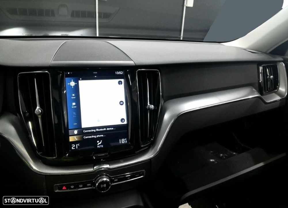 Volvo XC 60 2.0 T8 PHEV Momentum AWD - 6