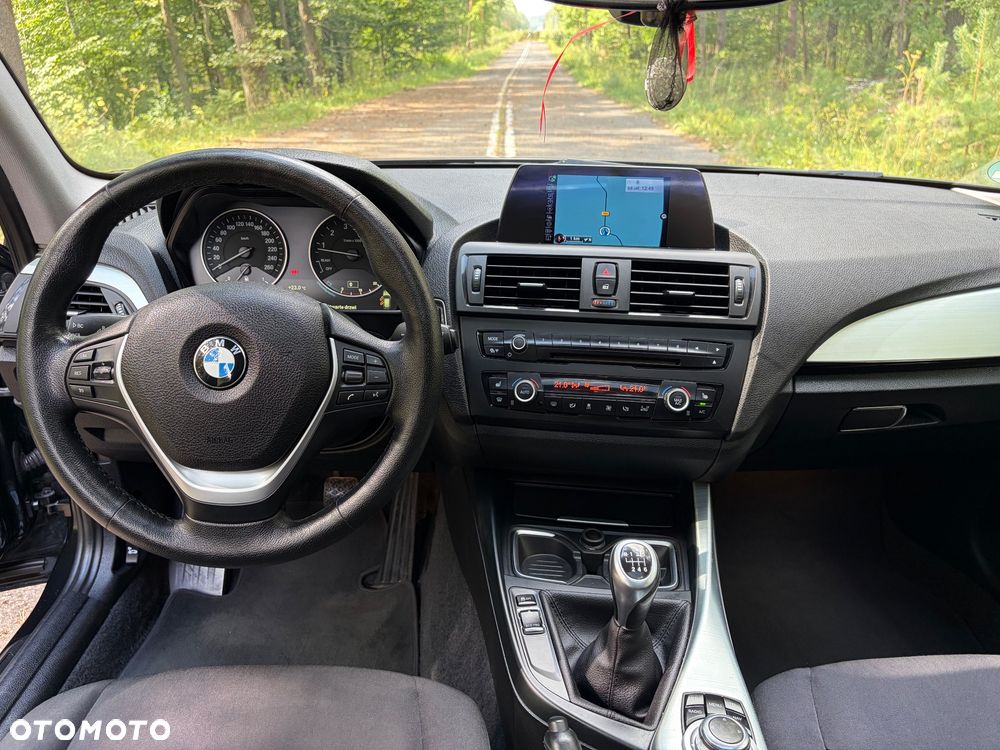 BMW Seria 1 118i - 31