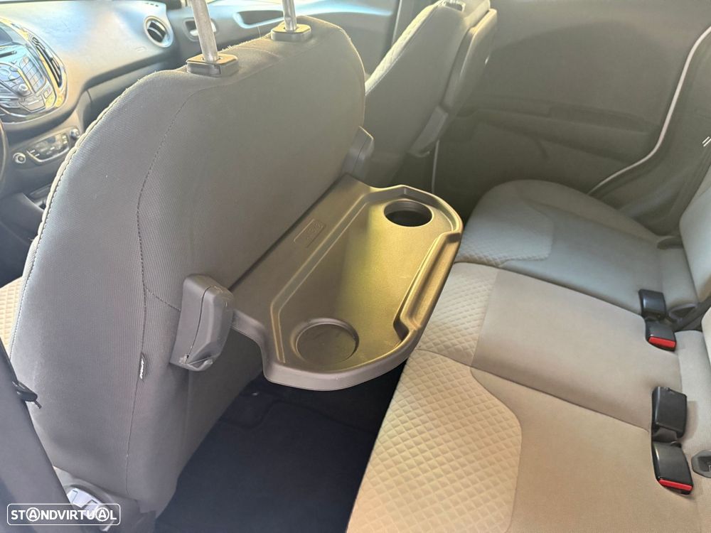 Ford Tourneo Courier 1.0 EcoBoost Ambiente - 13