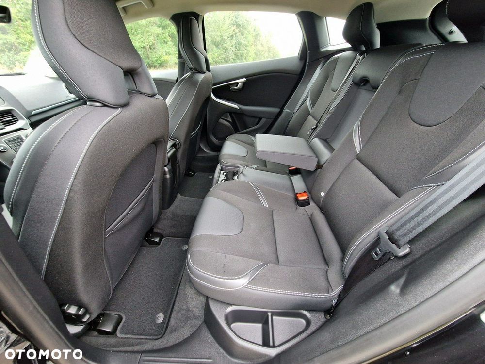 Volvo V40 - 15