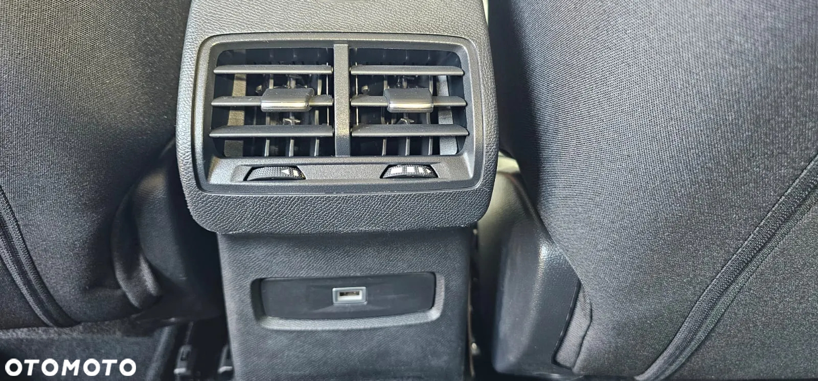Citroën C4 1.2 PureTech Feel S&S - 17