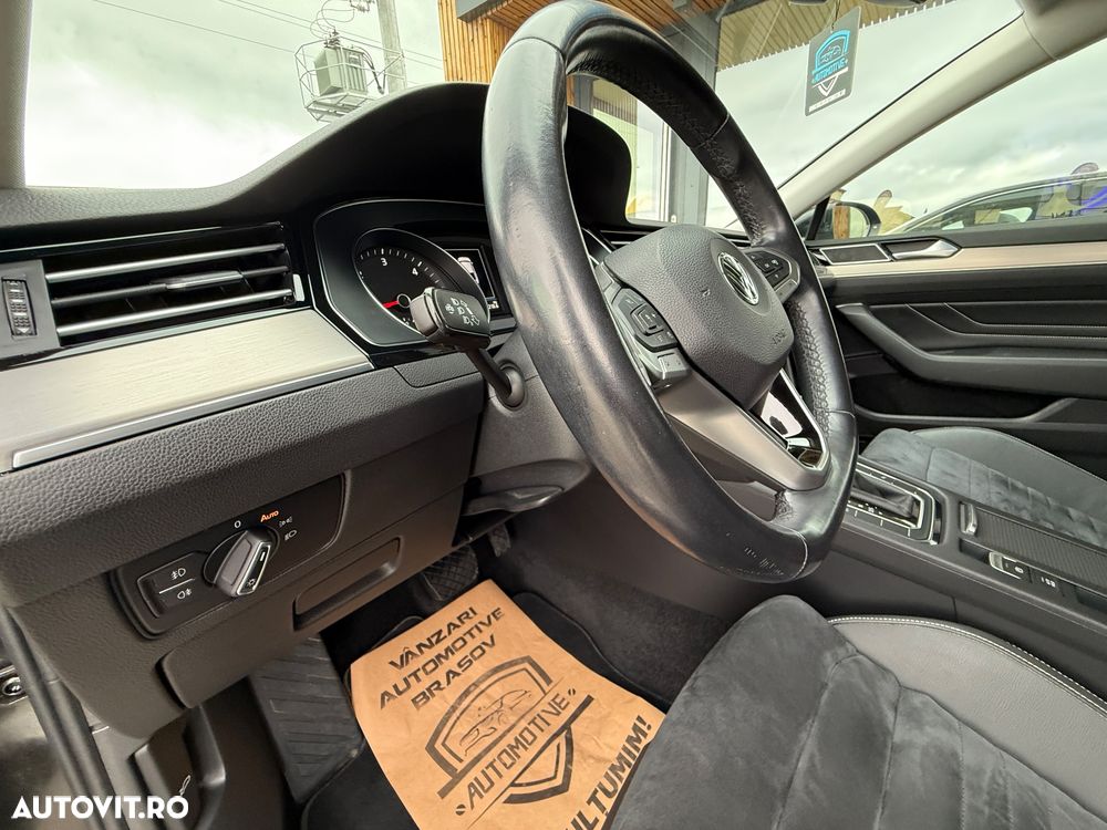 Volkswagen Passat Variant 2.0 TDI DSG Highline - 17