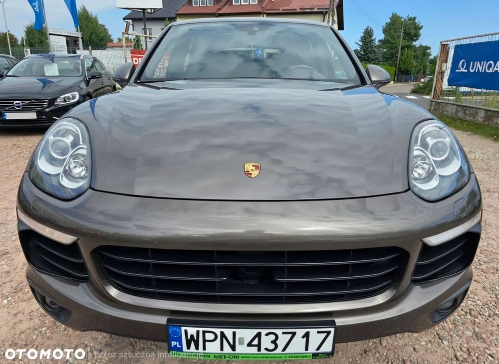 Porsche Cayenne S e-Hybrid - 3