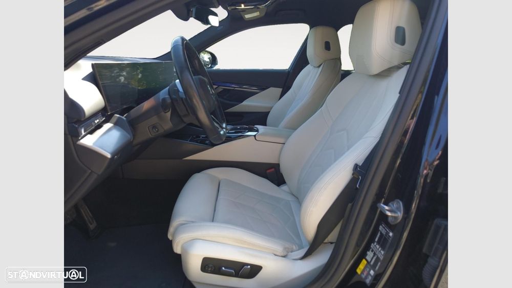 BMW i5 eDrive40 Pack Desportivo M - 2