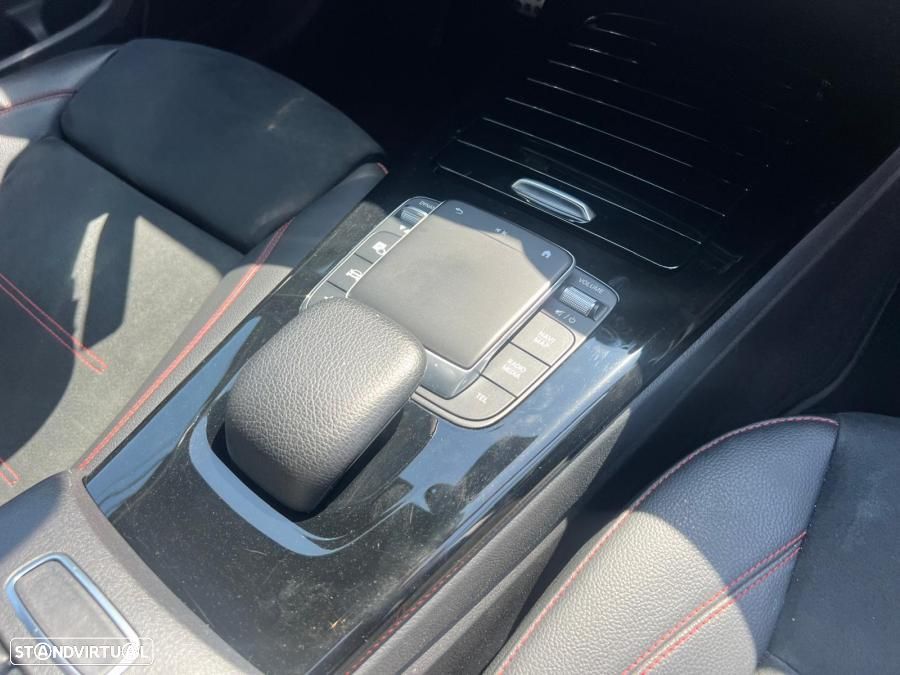 Mercedes-Benz A 250 e Progressive - 8