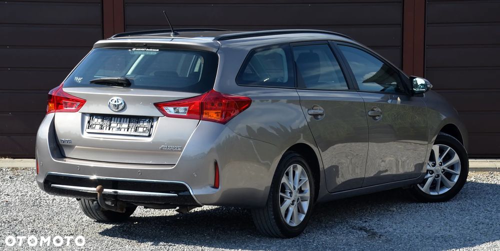 Toyota Auris - 4