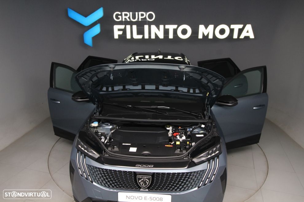 Peugeot E-5008 73 kWh GT - 12