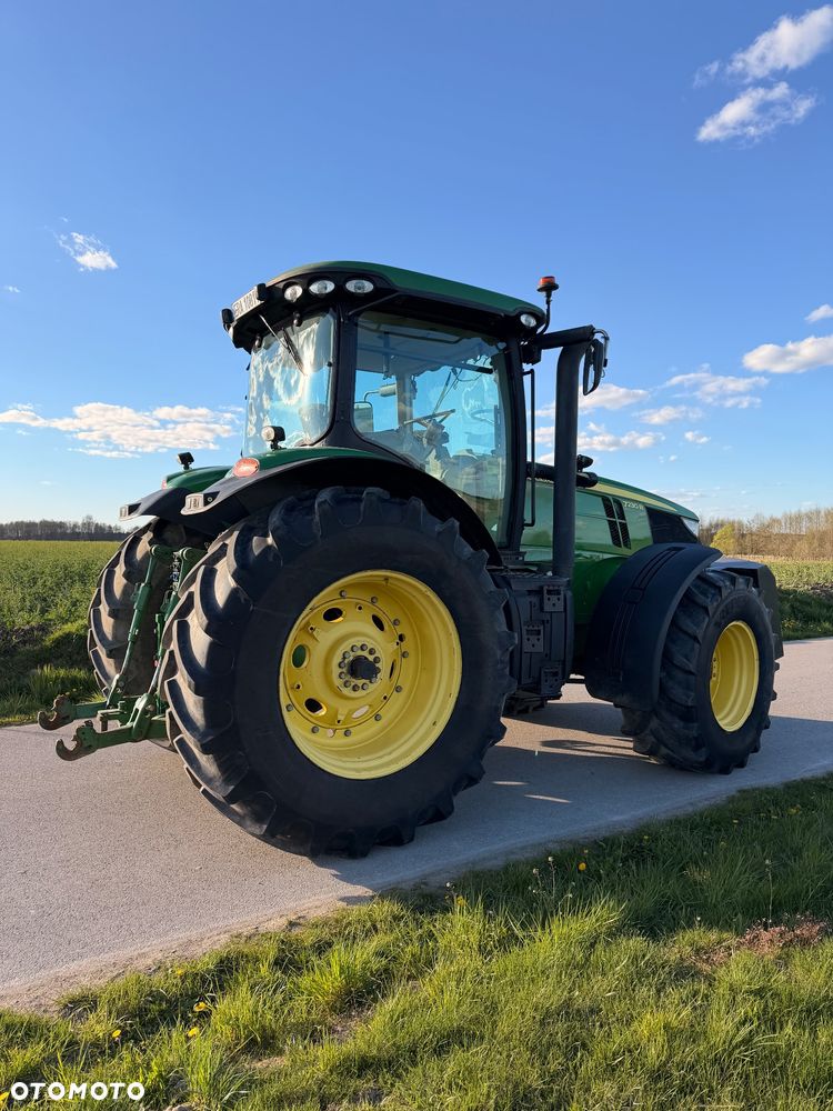 John Deere 7230R - 3