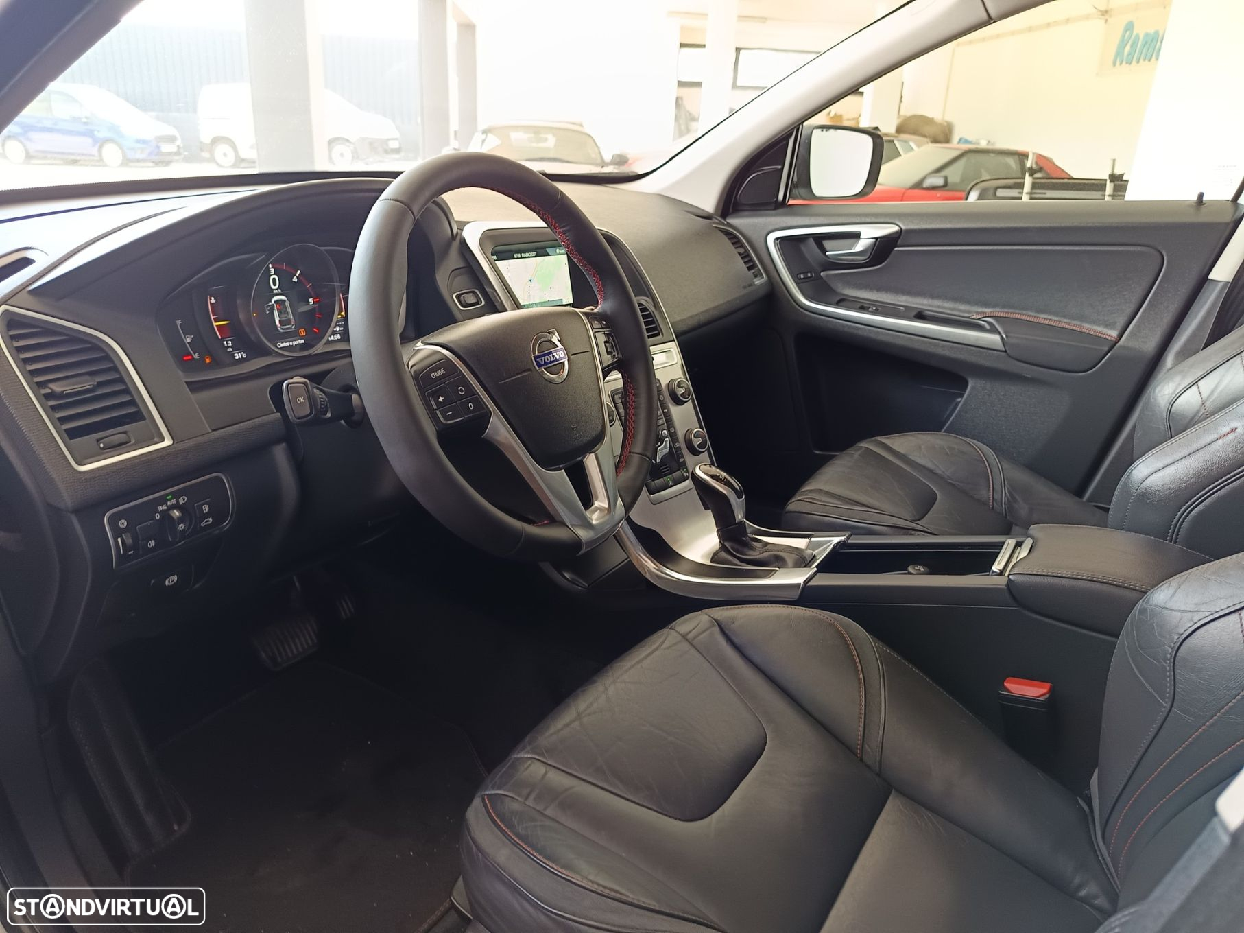 Volvo XC 60 2.0 D4 VOR Geartronic - 30