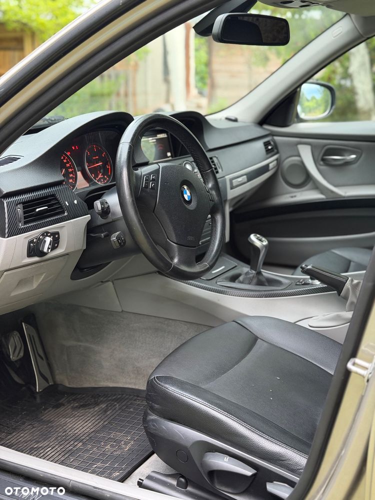 BMW Seria 3 318d Luxury Line - 7