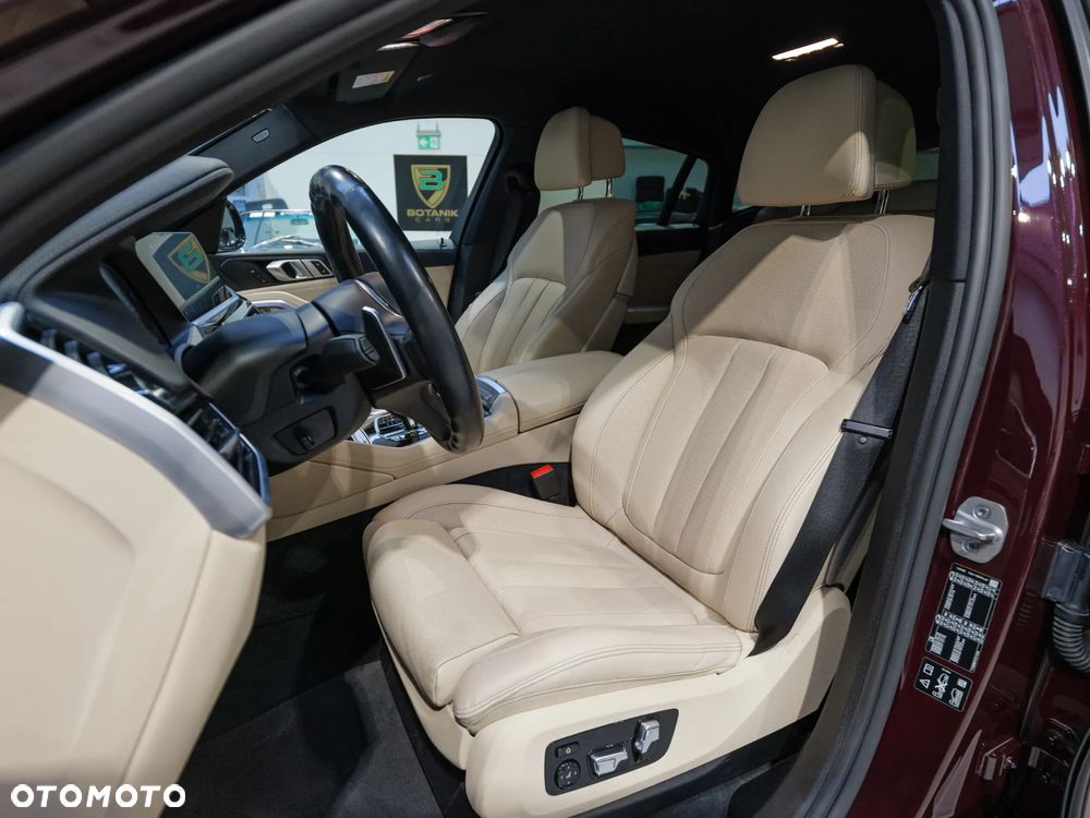 BMW X6 xDrive30d - 16