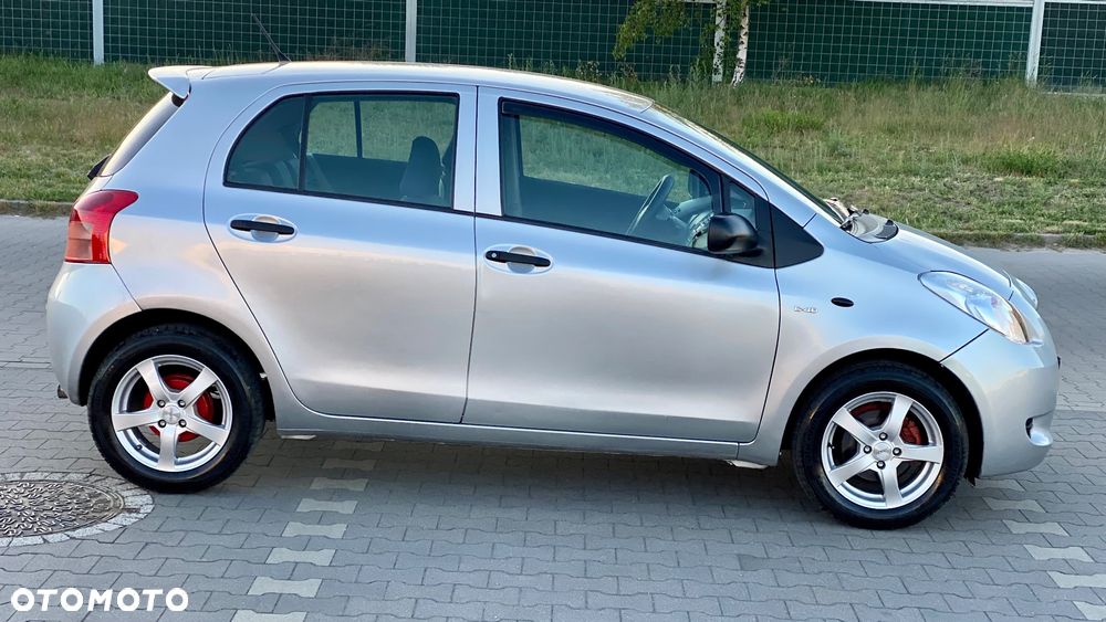 Toyota Yaris 1.4 D-4D Executive - 5