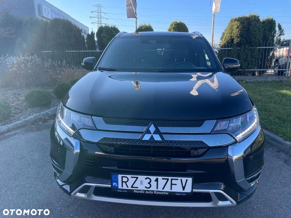 Mitsubishi Outlander PHEV Intense + - 2