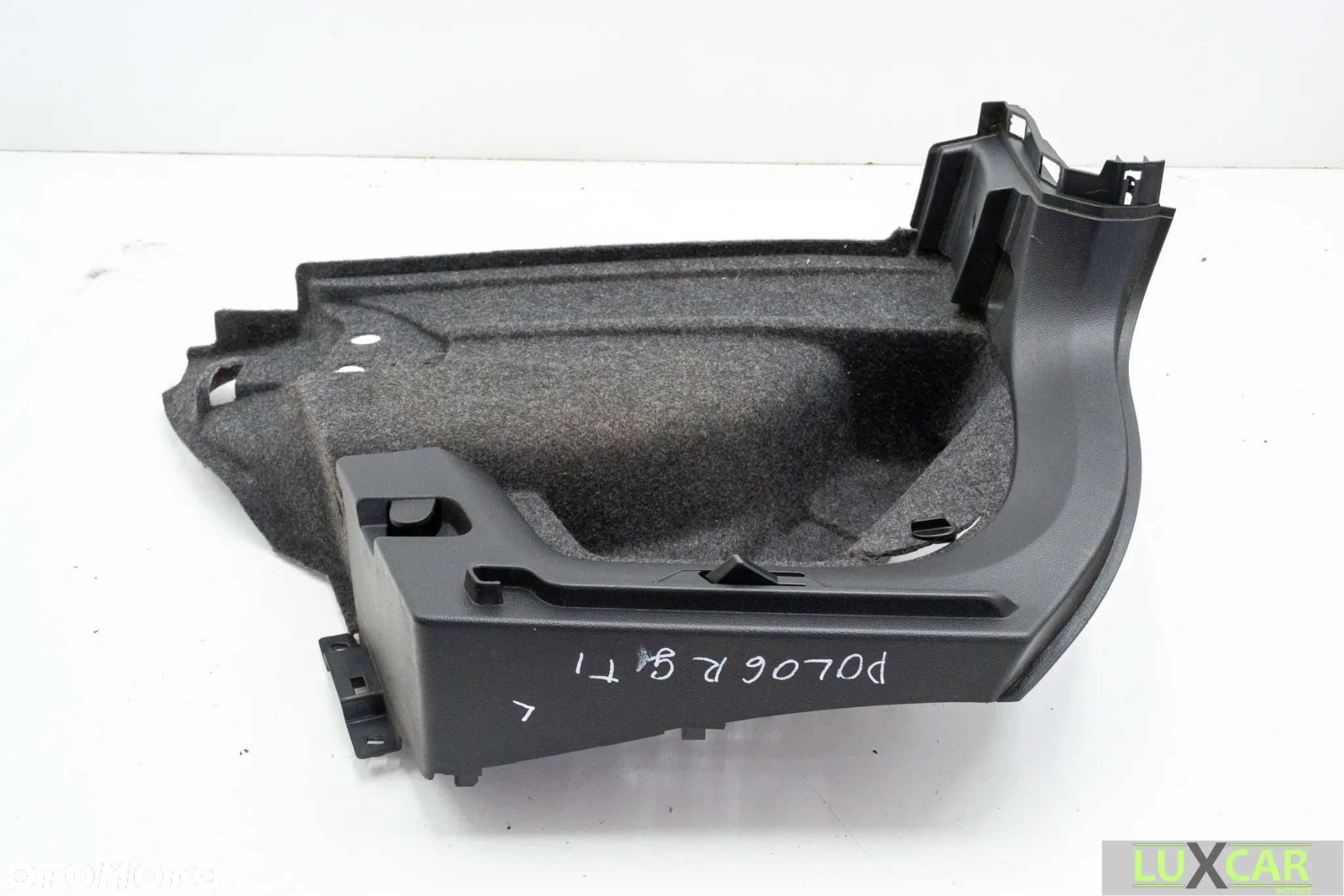 VW POLO 6R GTI BOCZEK TAPICERKA BAGAŻNIKA 6R6867761E 6R6867762H GORLICE - 4